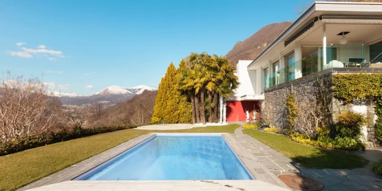 181229966 Aurora jobbos 3 ok L scaled e1659525091735